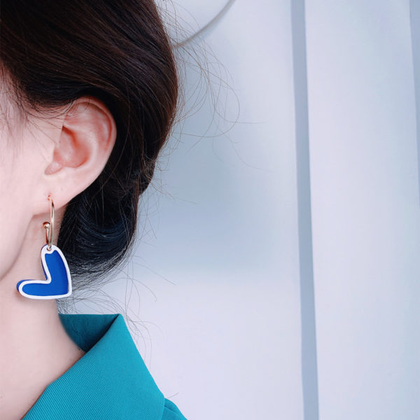 White and Blue Heart Ear Loop Earrings - Image 2