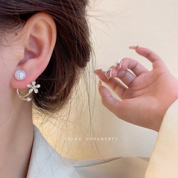Faux Pearl Gemstones Flower Earrings - Image 4
