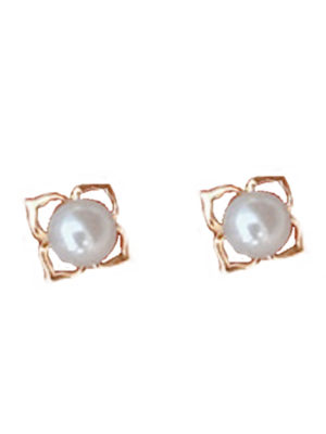 Faux Pearl Gold Flower Stud Earrings