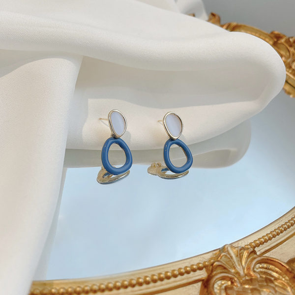 Faux Pearl Plate on Gold and Blue Loop Earrings