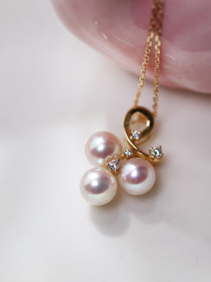 Triple Pearls Pendant Sterling Silver Gold Plated Necklace